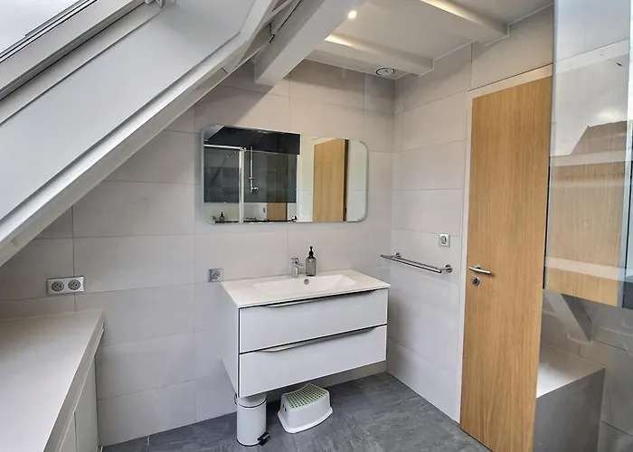 Сasa de vacaciones Maison Spacieuse A Colmar, 5 Chambres, Terrasse, Wifi, Parking Gratuit - Fr-1-722-12 Colmar