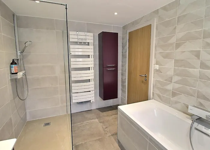 Maison Spacieuse A Colmar, 5 Chambres, Terrasse, Wifi, Parking Gratuit - Fr-1-722-12