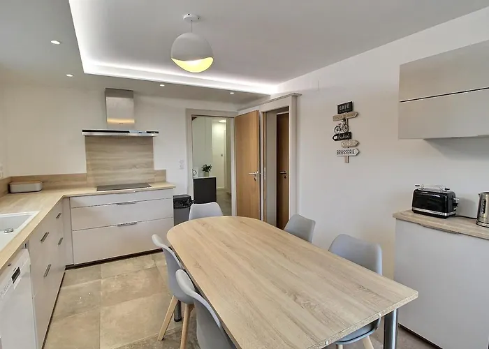 Maison Spacieuse A Colmar, 5 Chambres, Terrasse, Wifi, Parking Gratuit - Fr-1-722-12 Сasa de vacaciones *